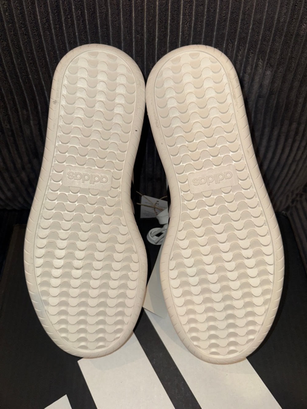 Brand New adidas White and Black Barreda Low-Top Sneakers - Picture 7 of 8
